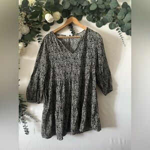 GAP Black and White Floral Dress with pockets